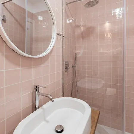 2br At Palace With Cubes - Skanderbeg Square Lägenhet Tirana