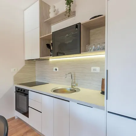 Lägenhet 2br At Palace With Cubes - Skanderbeg Square *