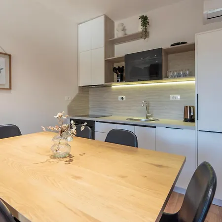 2br At Palace With Cubes - Skanderbeg Square *