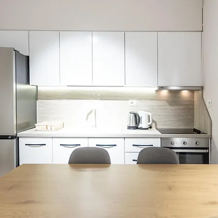 2br At Palace With Cubes - Skanderbeg Square Lägenhet