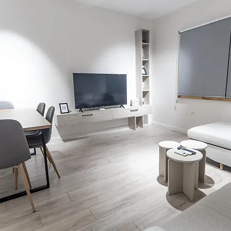 2br At Palace With Cubes - Skanderbeg Square Lägenhet *