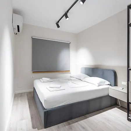 Lägenhet 2br At Palace With Cubes - Skanderbeg Square *