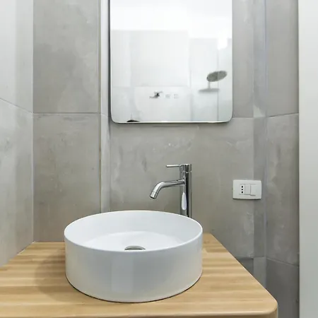 2br At Palace With Cubes - Skanderbeg Square