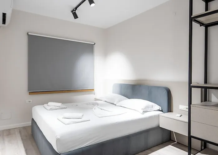 2br At Palace With Cubes - Skanderbeg Square *