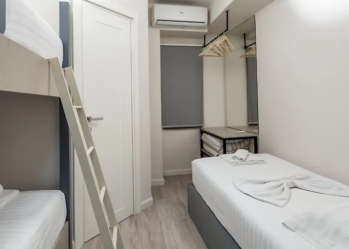 Apartment 2br At Palace With Cubes - Skanderbeg Square