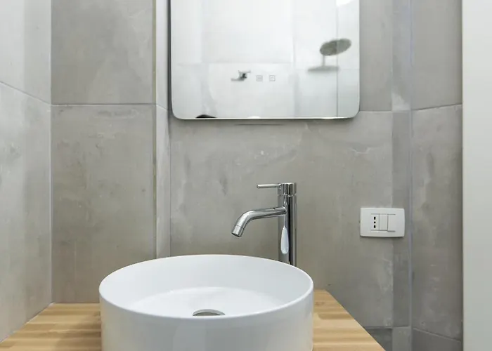 2br At Palace With Cubes - Skanderbeg Square